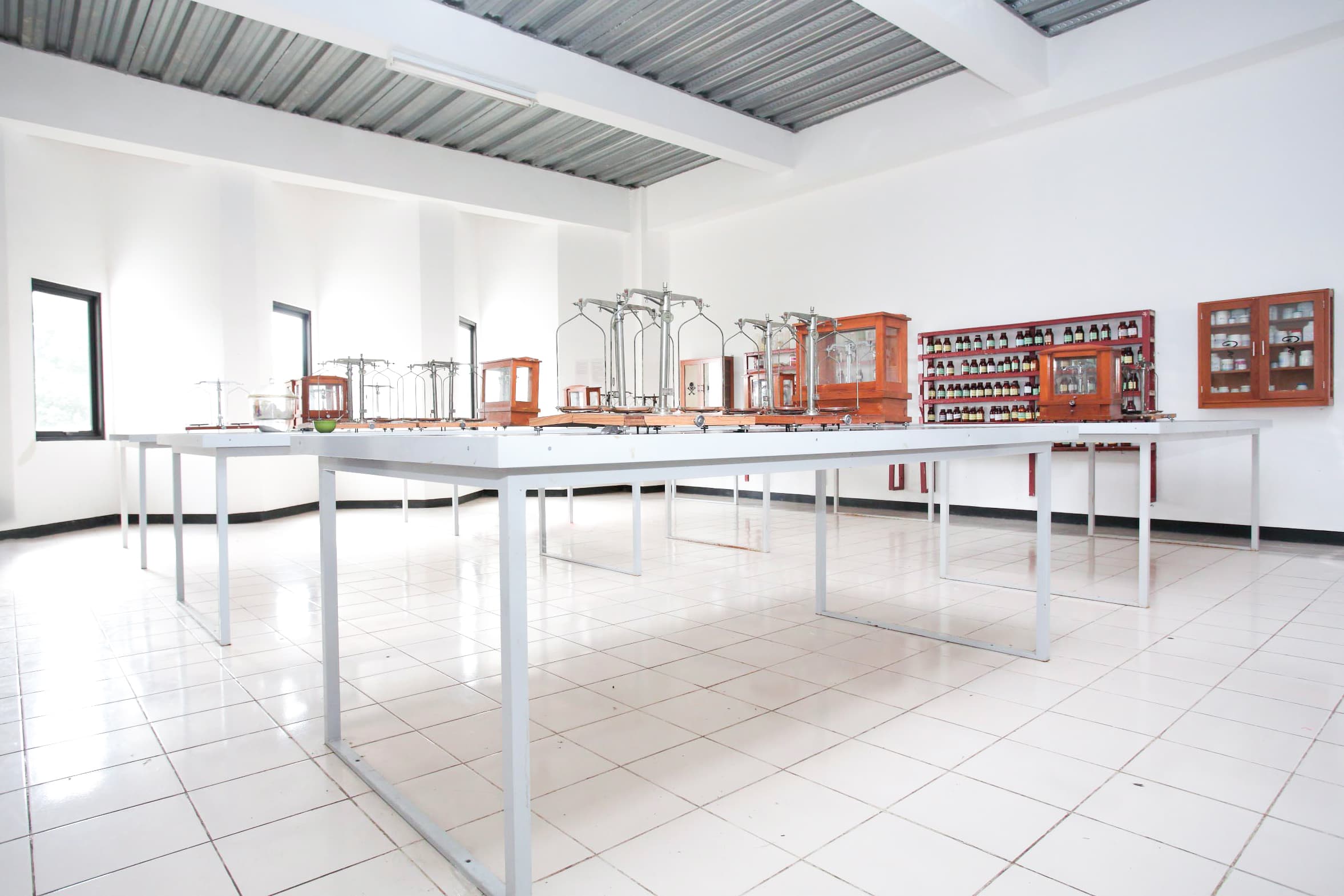 Lab Farmasetika